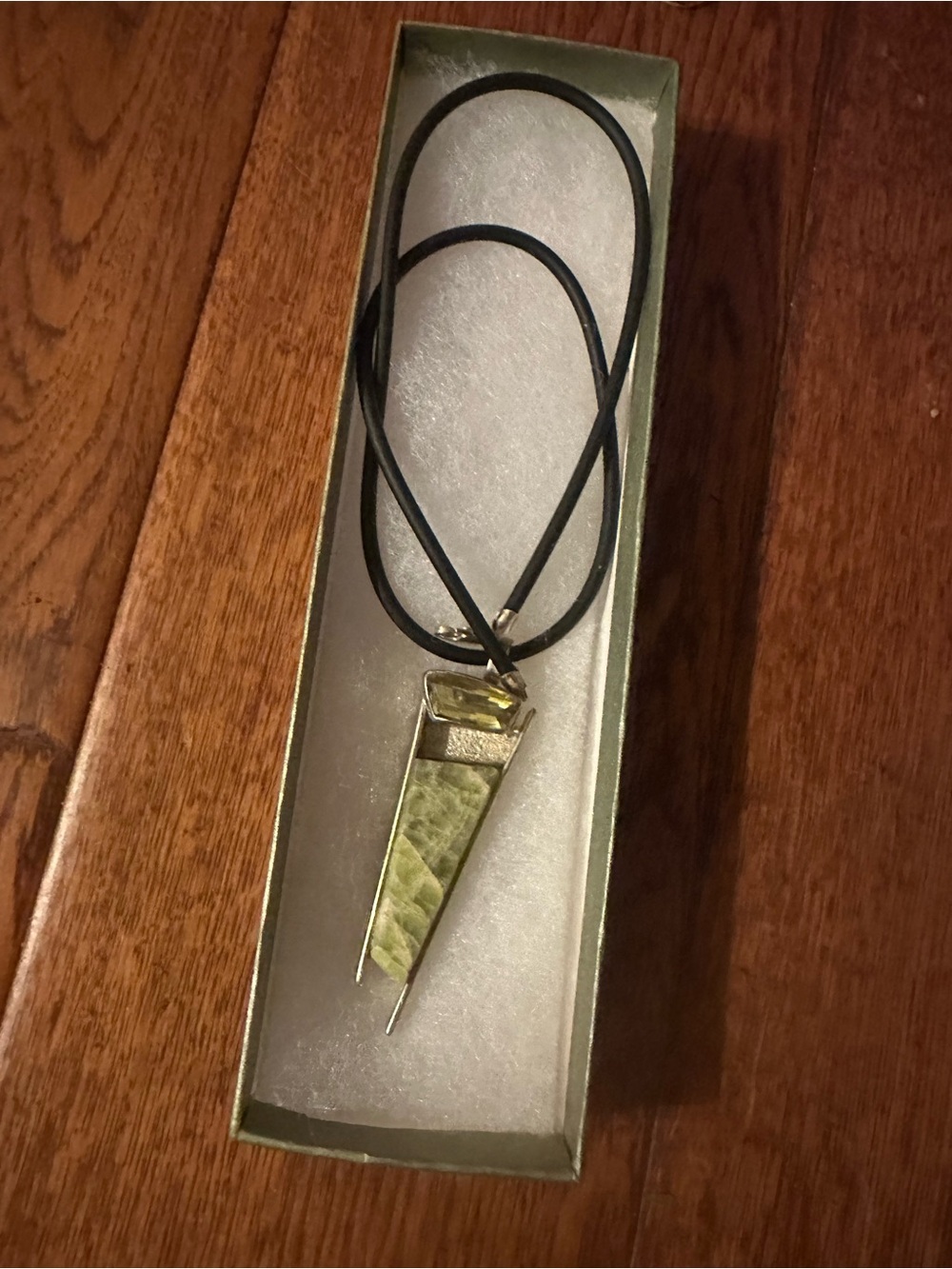 Green Stone Point Pendant Necklace - Women Jewelry